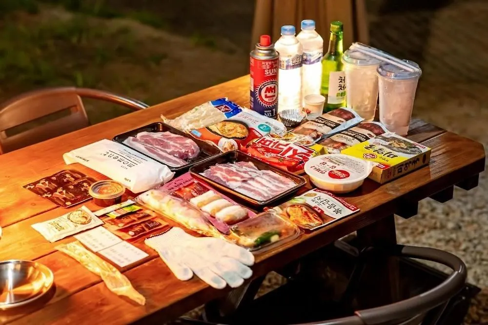 Daebudo Yeonghungdo Sanchon Caravan Incheon Korsel