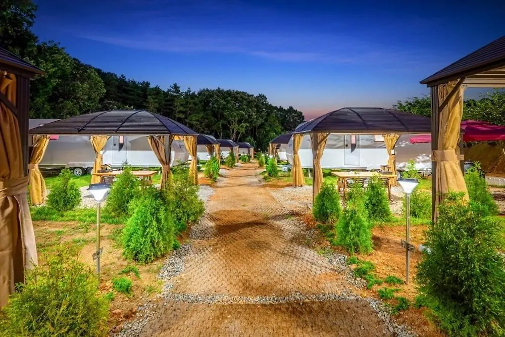 Campsite Daebudo Yeonghungdo Sanchon Caravan Incheon South Korea
